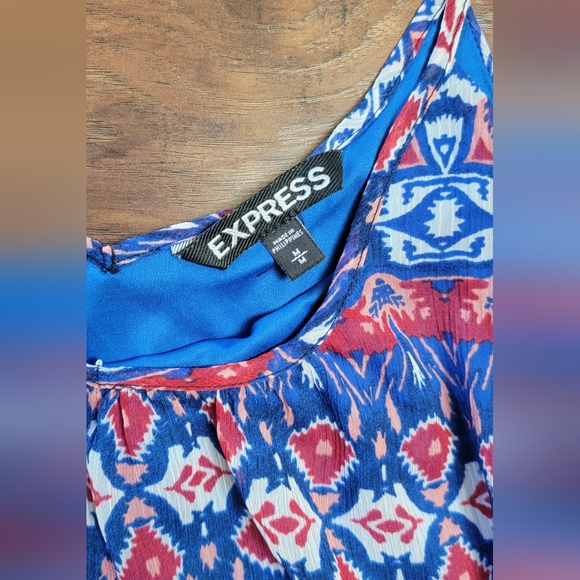 Express Flowy Red White and Blue Cami Tank Top Size Medium - Picture 4 of 9